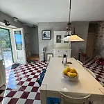 Holiday home La Scuola Di Anna